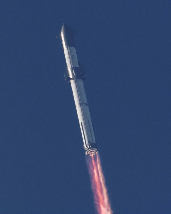 lancement du vaisseau spacex